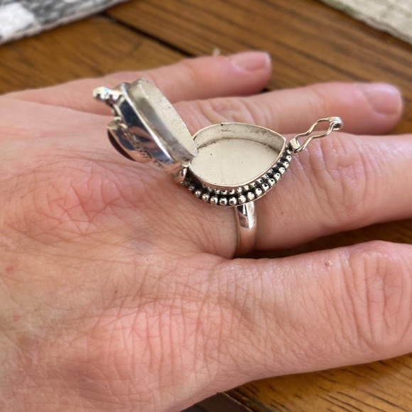 Garnet Sterling Silver Poison Ring size 9.5 - Picture 3 of 3